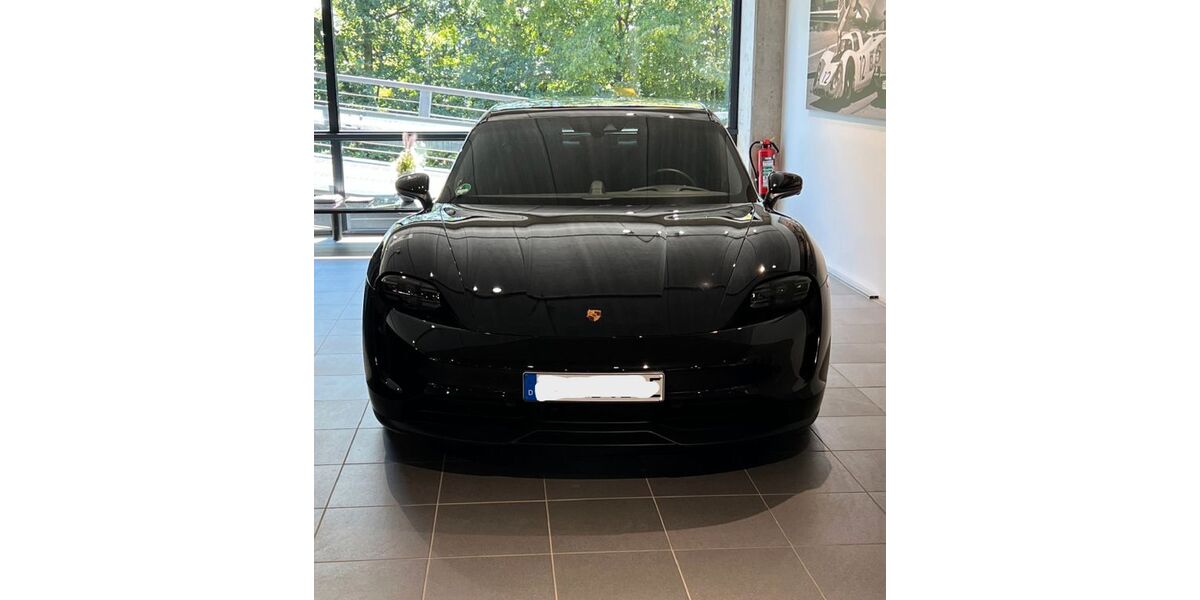 Porsche Taycan 34.000 km 74.600 &euro; Ratingen 40878