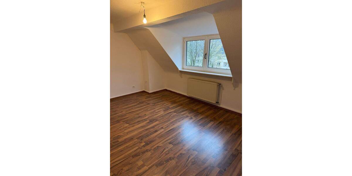 Etagenwohnung Düsseldorf Flingern Süd - 2 Zimmer, 61 m&sup2;, 610&euro; | Angebot:26107064