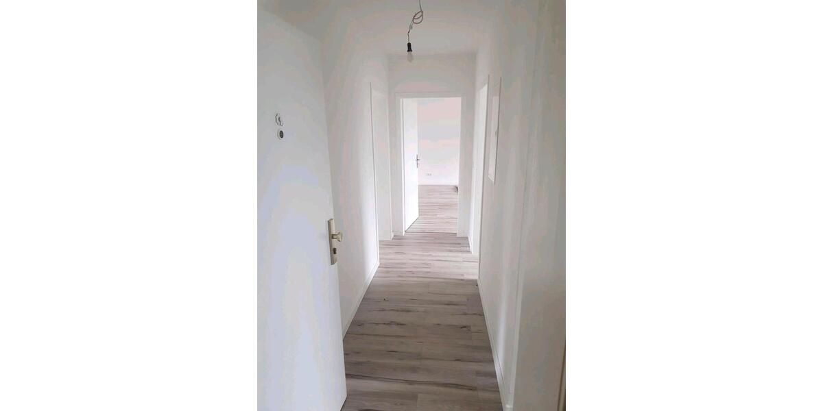 Erdgeschoßwohnung Burscheid - 4 Zimmer, 73 m&sup2;, 1.070&euro; | Angebot:26032958