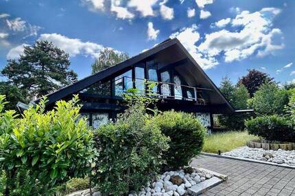 Charmantes Einfamilienhaus (HUF HAUS) mit Doppelgarage, Außenpool und Keller in ruhiger Wohnlage! 7 zimmer