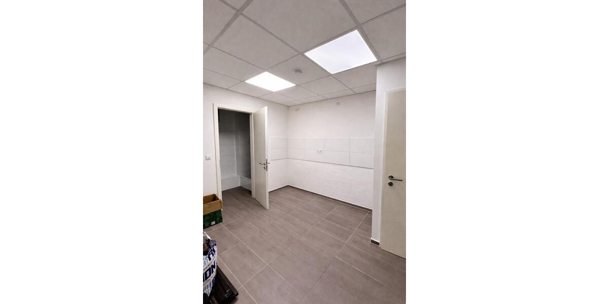 Modernes Ladenlokal ca. 62 m² in Velbert Langenberg zimmer