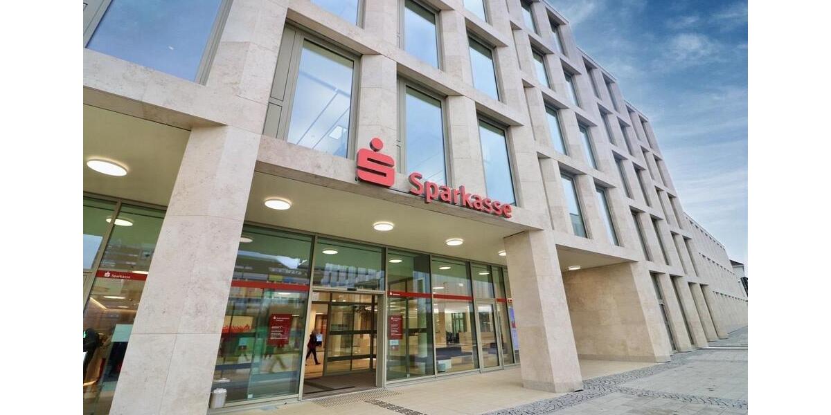 Etagenwohnung Solingen - 2 Zimmer, 111 m&sup2;, 1.110&euro; | Angebot:24851163