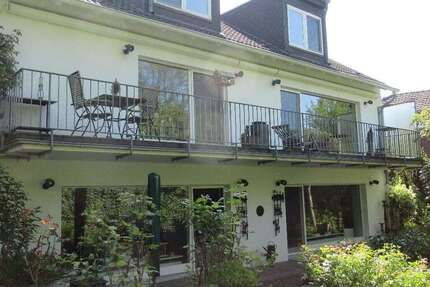 Haus zum Kaufen in Düsseldorf 1.800.000 € 322 m²