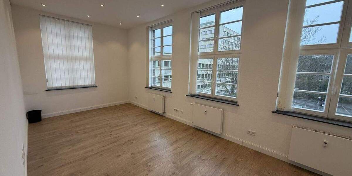 Gewerbeobjekt Hagen Hochschulviertel - 8 Zimmer, 371 m&sup2;, 4.200&euro; | Angebot:25626771