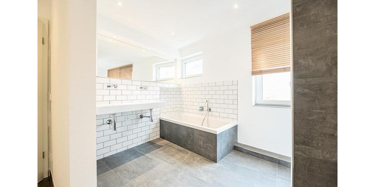 Neubau-Stadthaus in der Hildener Innenstadt – modern, hochwertig & sofort bezugsbereit 3 zimmer