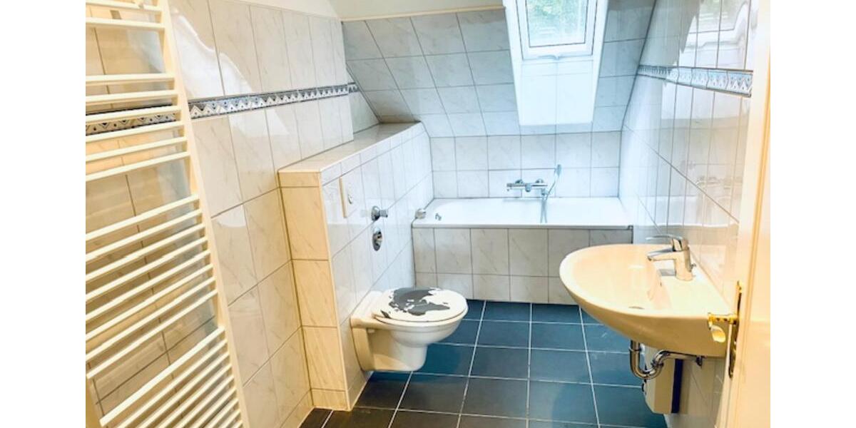 Wunderschöne, lichtdurchflutete 2,5‑Zi.‑Wohnung in Solingen Wald 2.5 zimmer