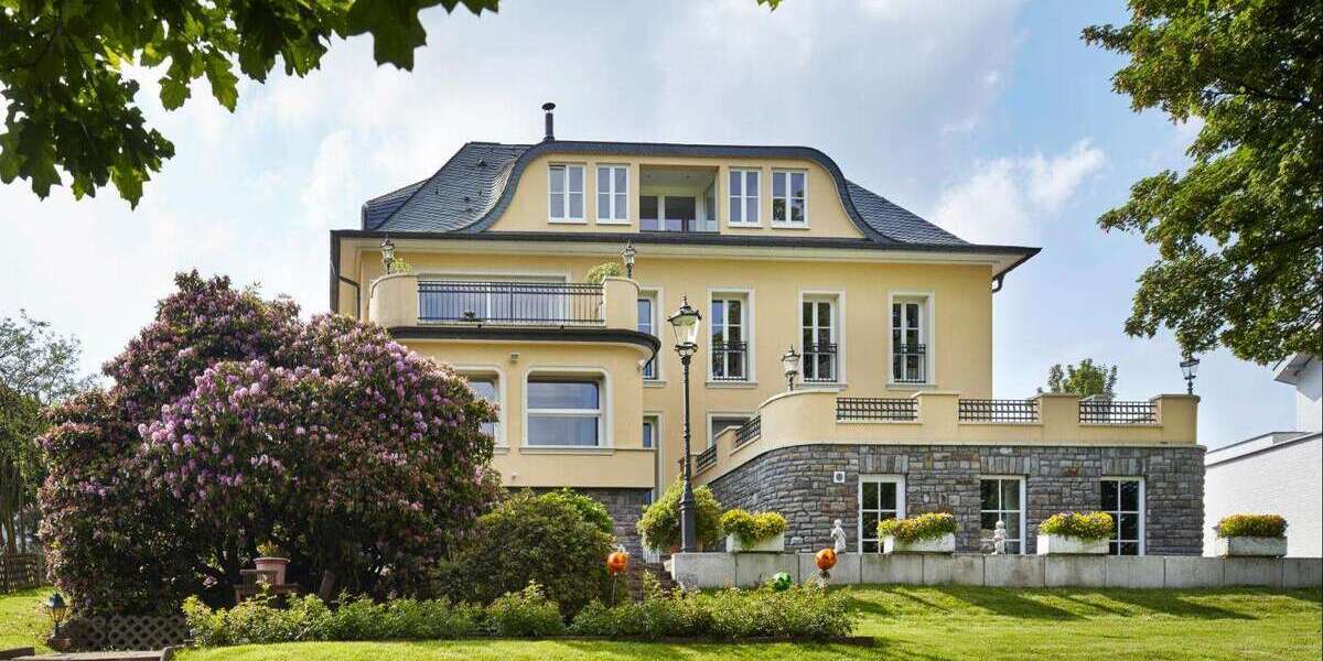Einfamilienhaus Wuppertal Lichtenplatz - 9 Zimmer, 332 m&sup2;, 1.995.000&euro; | Angebot:26389312