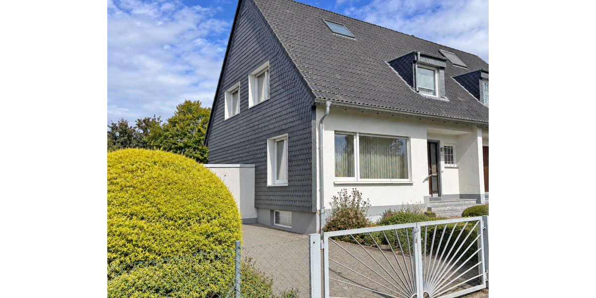 Einfamilienhaus Bergisch Gladbach Frankenforst - 3 Zimmer, 105 m&sup2;, 1.390&euro; | Angebot:27463780