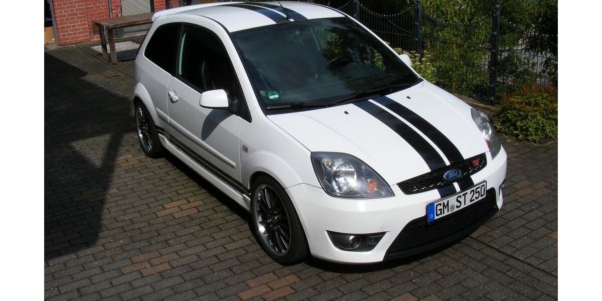 Ford Fiesta 270.959 km 5.200 &euro; Engelskirchen 51766
