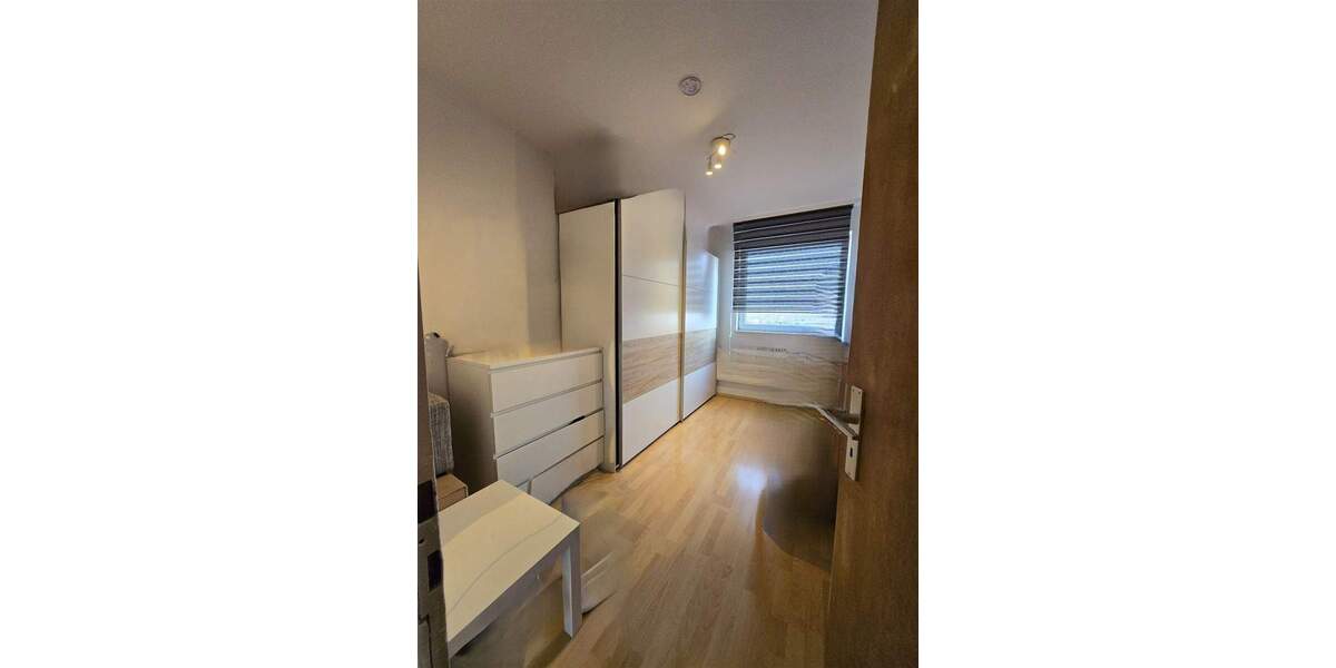 Etagenwohnung Leverkusen Wiesdorf - 4 Zimmer, 86 m&sup2;, 189.000&euro; | Angebot:25773571