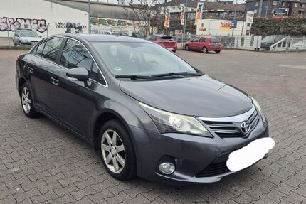 Toyota Avensis 240.000 km 3.999 &euro; Düsseldorf 40223