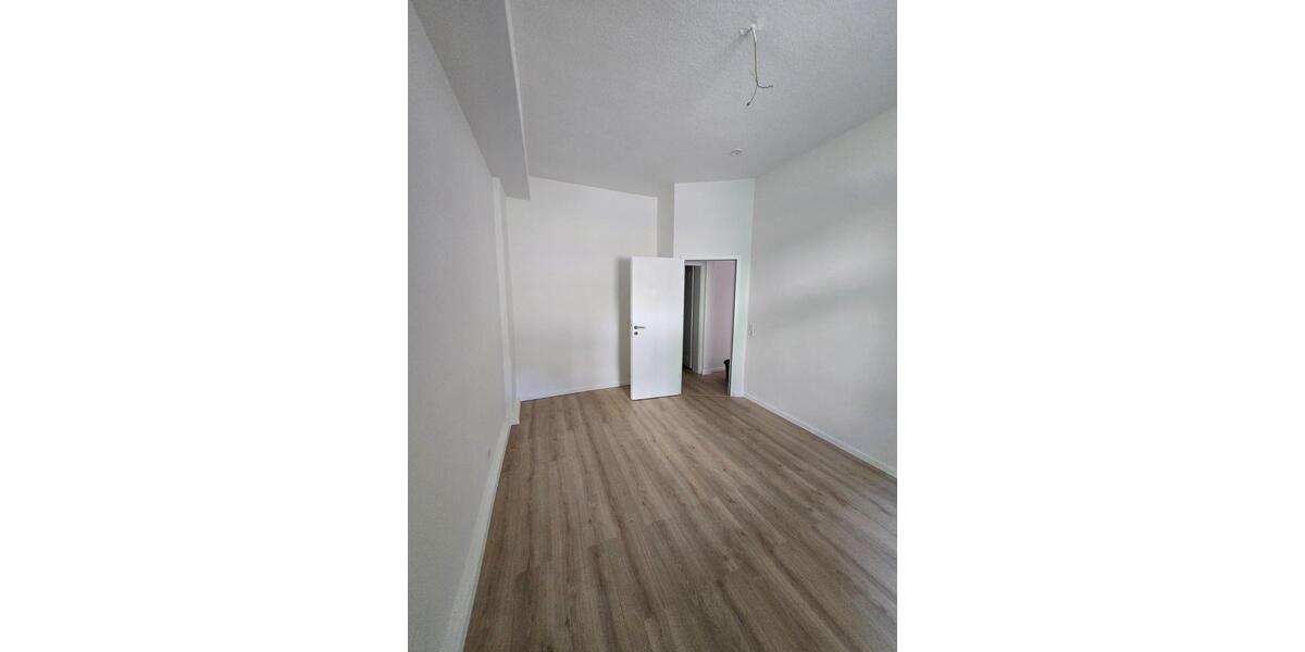 Erdgeschoßwohnung Wuppertal Arrenberg - 3 Zimmer, 65 m&sup2;, 790&euro; | Angebot:25635958