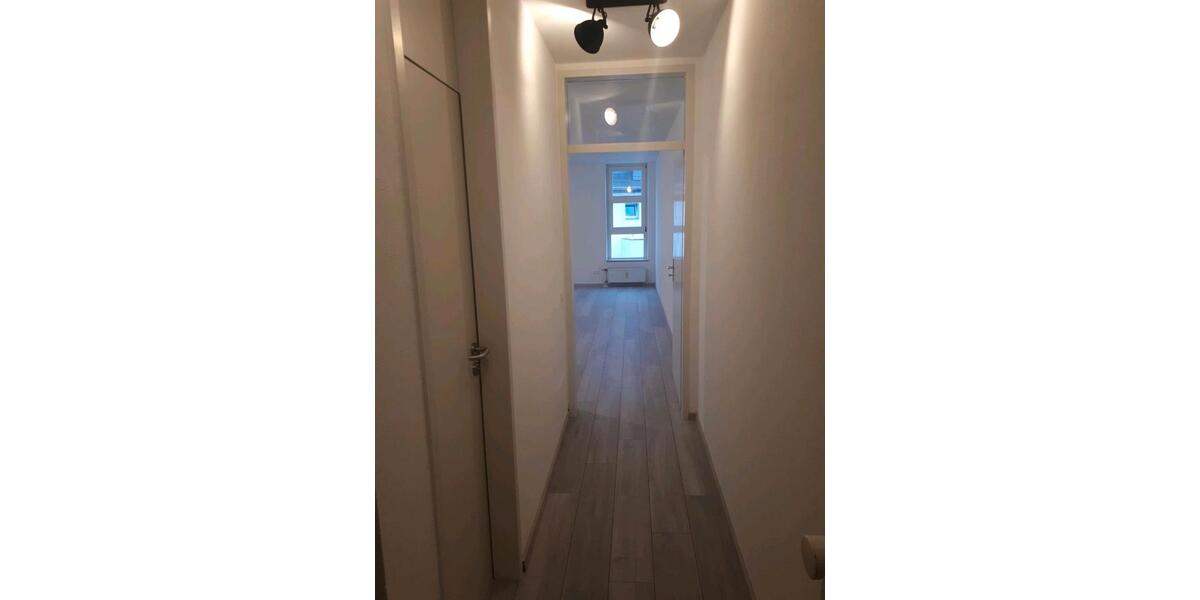 Etagenwohnung Solingen - 1 Zimmer, 49 m&sup2;, 645&euro; | Angebot:25640097