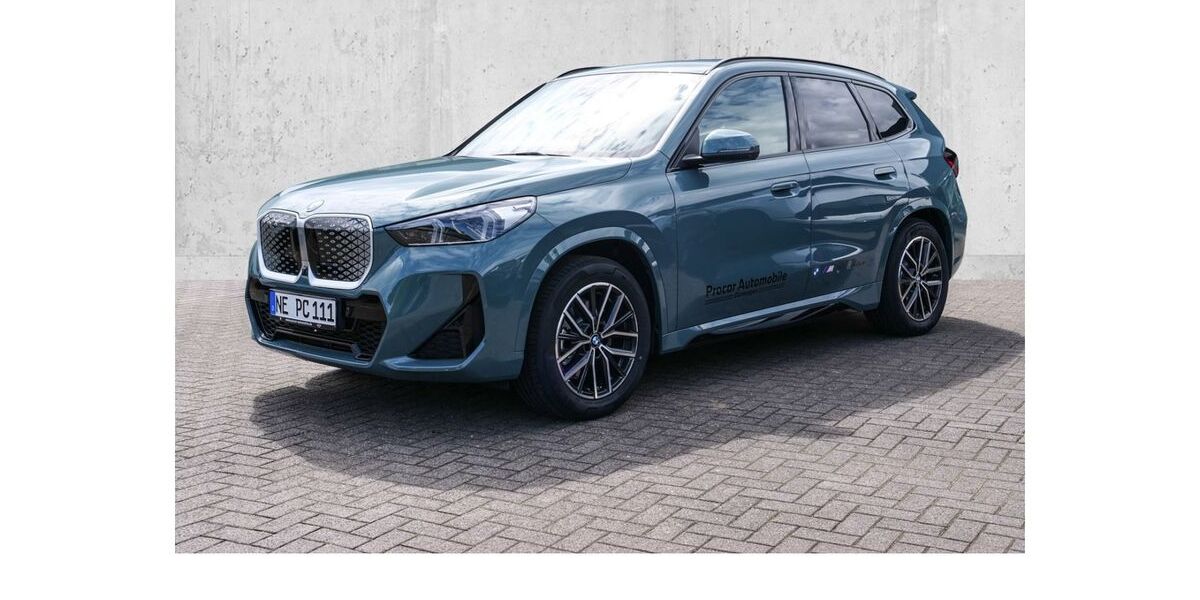 BMW iX1 4.990 km 59.990 &euro; Dormagen 41540
