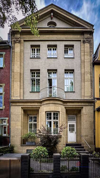 Wohnung zum Kaufen in Düsseldorf 1.150.000 € 178.1 m²