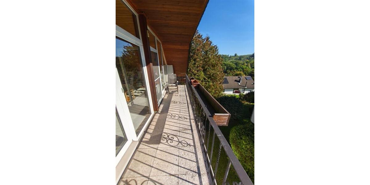 Provisionsfrei - großzügiges Einfamilienhaus mit Einliegerwohnung 8 zimmer