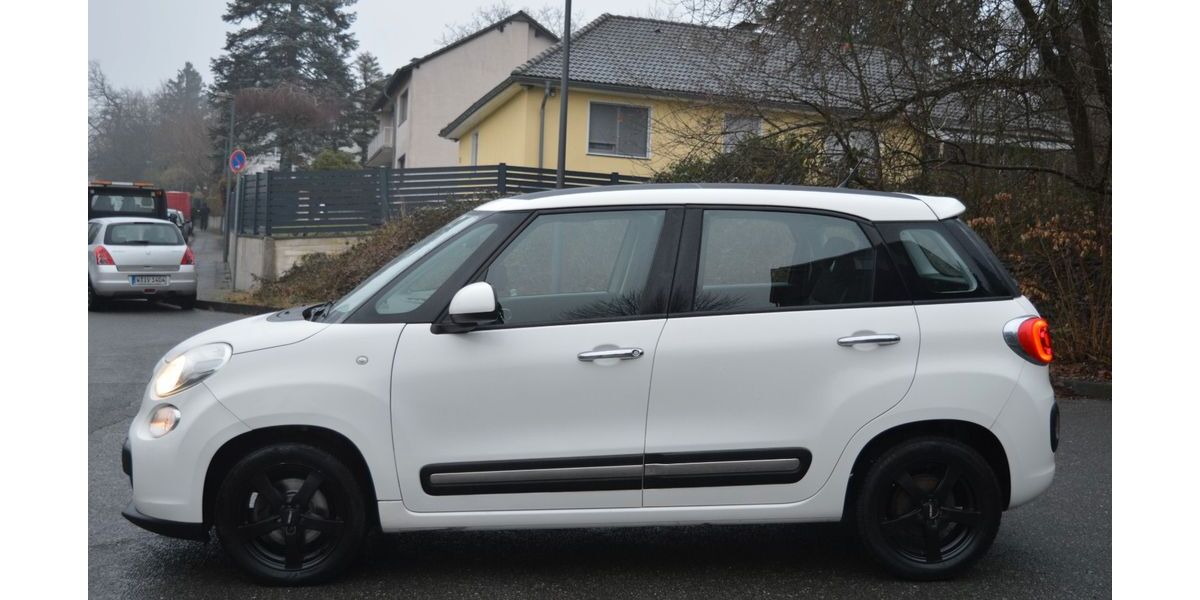 Fiat 500L 99.000 km 8.890 &euro; Wuppertal 42279