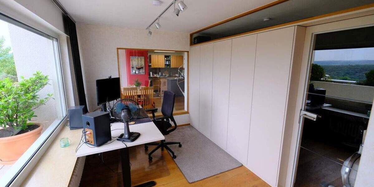 Reserviert: Zentrumsnahe 5,5-Zi.-Terrassenwohnung mit Garage von Privat 5 zimmer