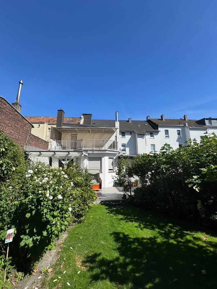 Wohn- und Geschäftshaus mit Gartenidylle in Essen-Katernberg