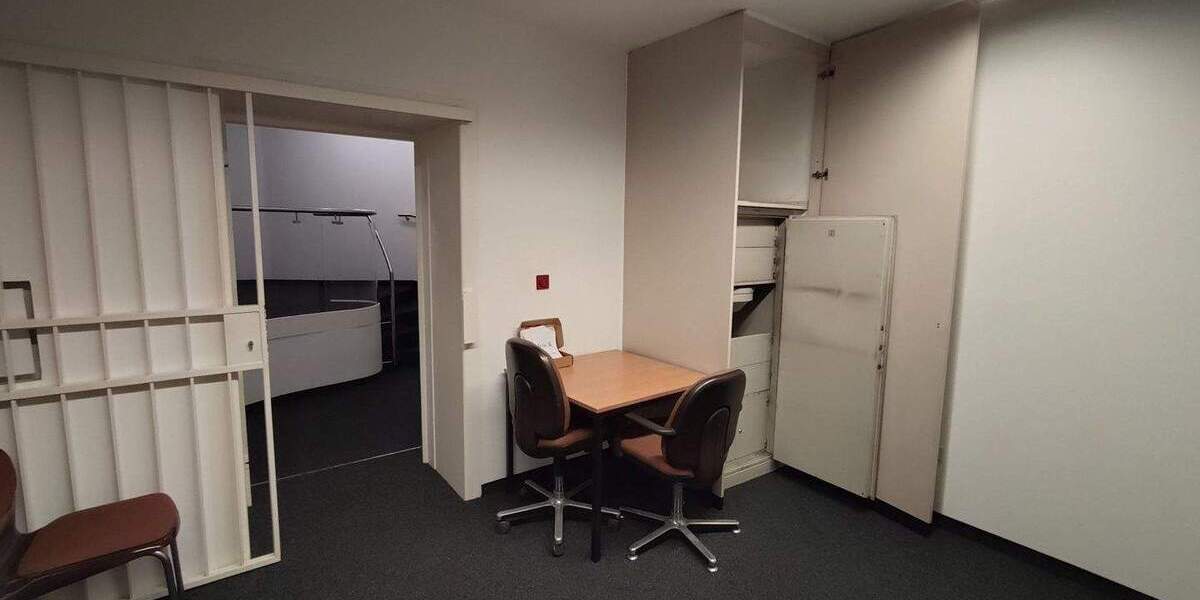 Gewerbeobjekt Remscheid Nord - 5 Zimmer, 257 m&sup2;, 2.190&euro; | Angebot:25796039