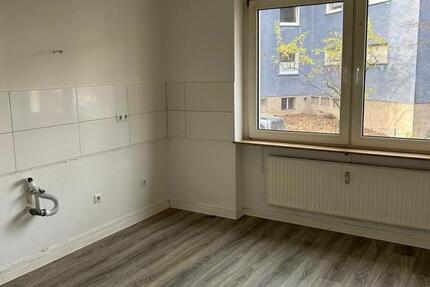 2 Zimmer Wohnung im Erdgeschoss zimmer