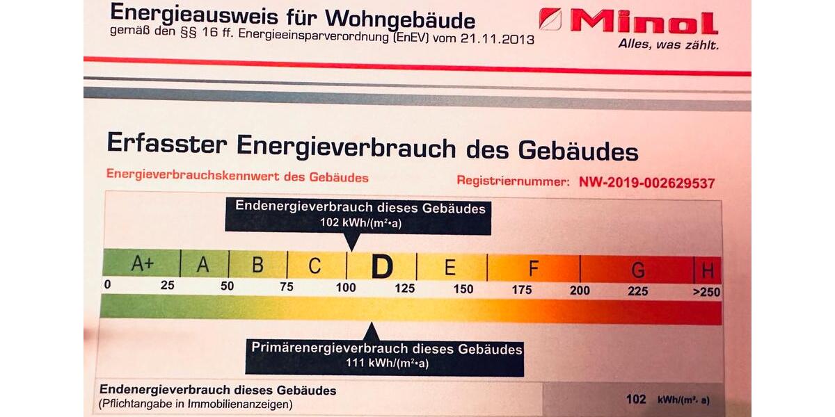 Dachgeschoßwohnung Hattingen - 3 Zimmer, 77 m&sup2;, 159.000&euro; | Angebot:24874243