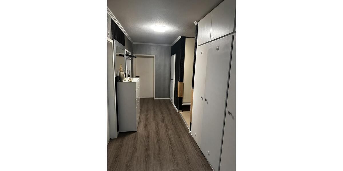 Etagenwohnung Remscheid - 4 Zimmer, 97 m&sup2;, 230.000&euro; | Angebot:26865110