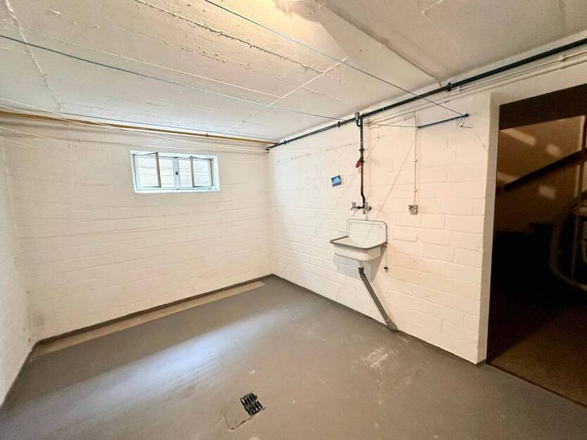 Familienfreundliches Reihenendhaus: 4 SchlafZimmer, Garten, Garage mit viel Platz & Potenzial