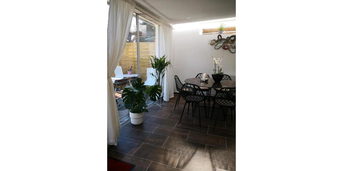 Einfamilienhaus Hilden - 5 Zimmer, 90 m&sup2;, 2.600&euro; | Angebot:25852142