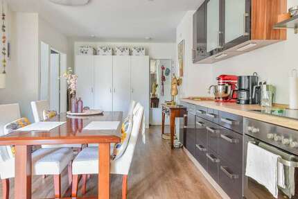 Wohnung Solingen Central - 2 Zimmer, 60 m&sup2;, 580&euro; | Angebot:27375715