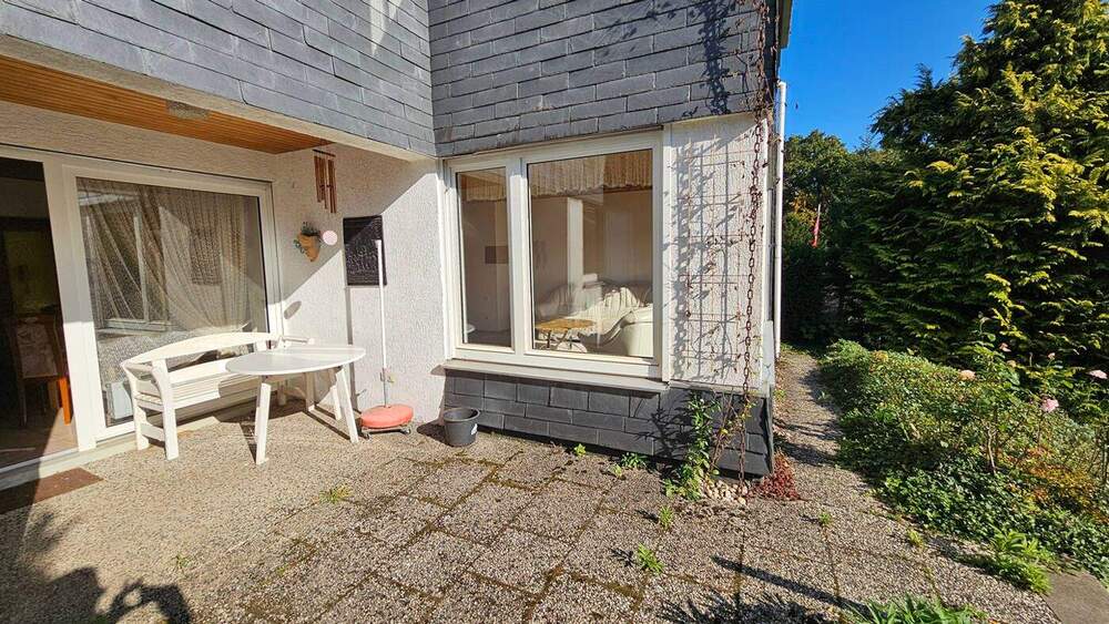 Gepflegtes Einfamilienhaus mit Garage und traumhaftem Grundstück in Leverkusen- Lützenkirchen 4 zimmer