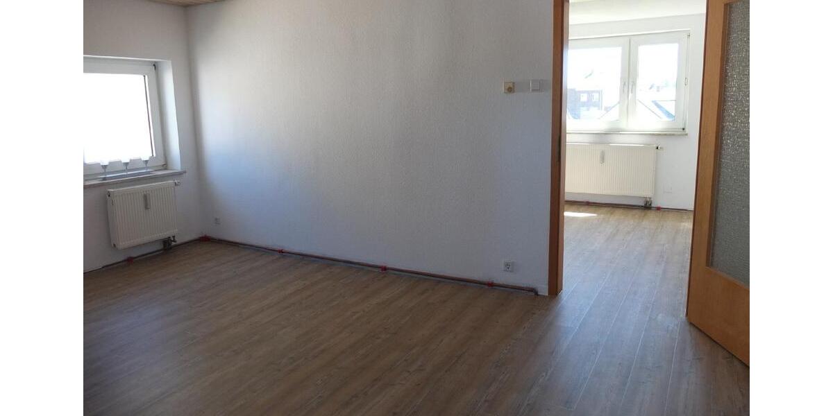 Dachgeschoßwohnung Solingen Wald - 2 Zimmer, 47 m&sup2;, 520&euro; | Angebot:26368670