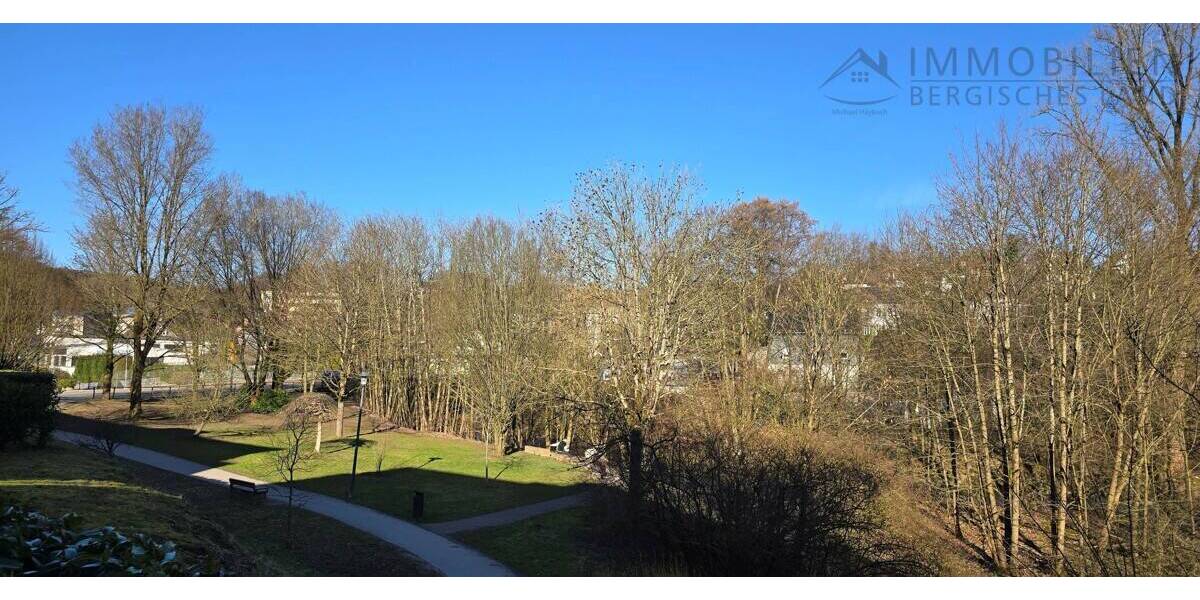 Etagenwohnung Hückeswagen Innenstadt - 2 Zimmer, 60 m&sup2;, 260.000&euro; | Angebot:26106199