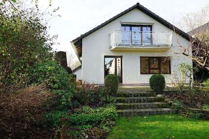 Haus zum Kaufen in Leverkusen 698.000 € 191 m² 7 zimmer