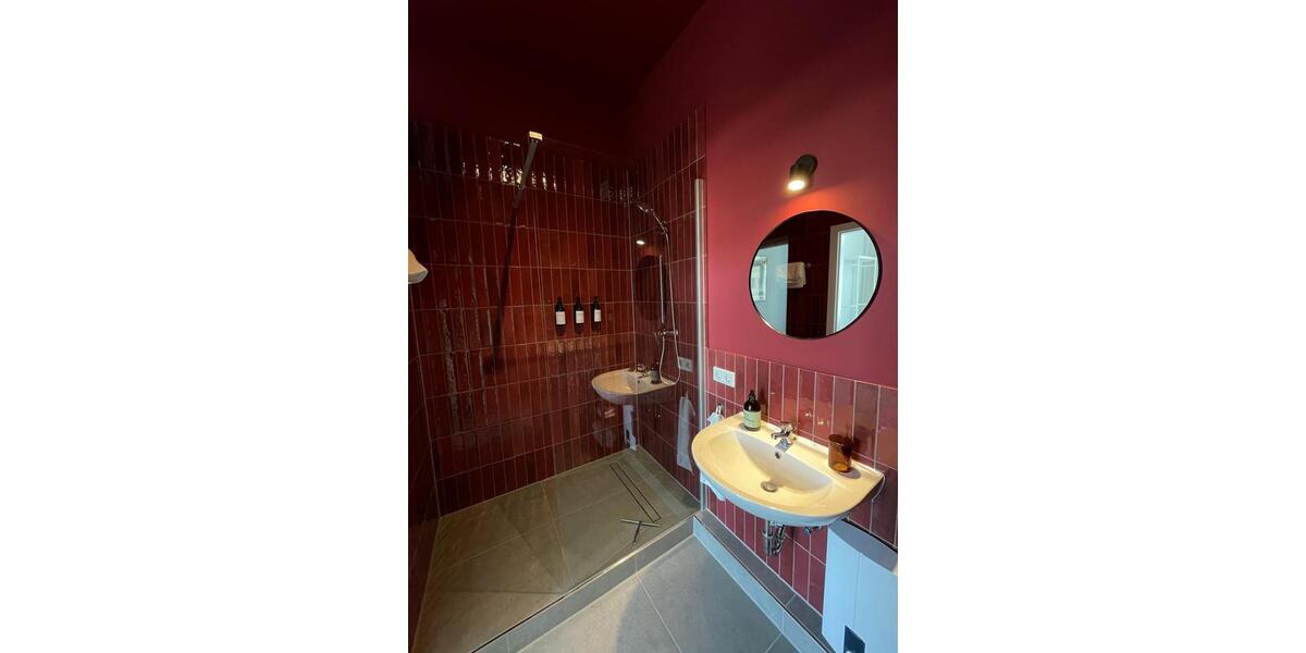 Möblierte sanierte Altbau City-Wohnung in Unterbilk zimmer