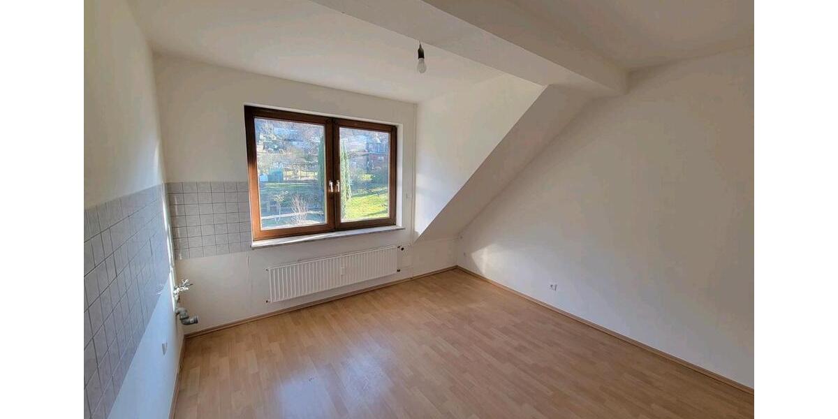 Dachgeschoßwohnung Hagen Hagen-Mitte - 3 Zimmer, 64 m&sup2;, 610&euro; | Angebot:25551496