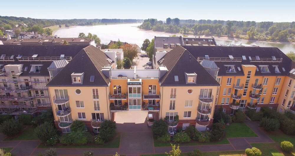 Wohnung zum Kaufen in Düsseldorf 240.000 € 75 m²