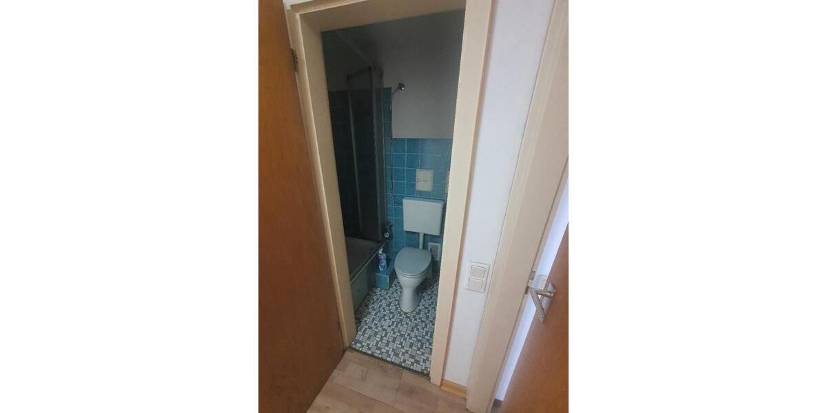 Dachgeschoßwohnung Wuppertal Elberfeld - 2 Zimmer, 52 m&sup2;, 260&euro; | Angebot:25755285