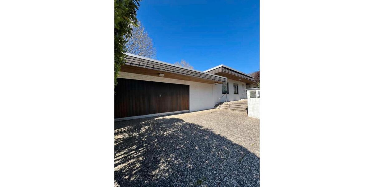 Freistehendes Einfamilienhaus mit großem Garten 4 zimmer