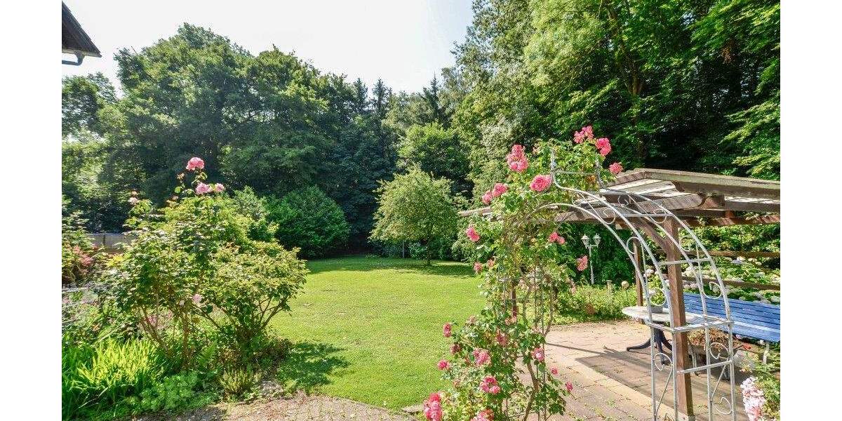 Mehrfamilienhaus, Wohnhaus Leverkusen Lützenkirchen - 6 Zimmer, 146 m&sup2;, 550.000&euro; | Angebot:23986761