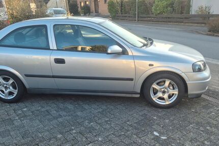 Opel Astra 98.000 km 2.600 &euro; Langenfeld 40764