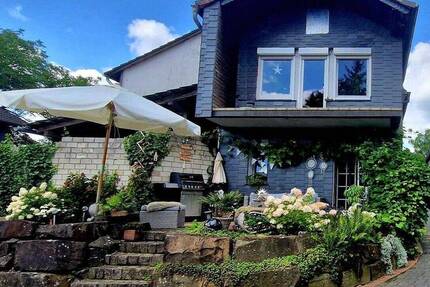 Haus Wermelskirchen Dhünn - 6 Zimmer, 146 m&sup2;, 399.000&euro; | Angebot:26886527