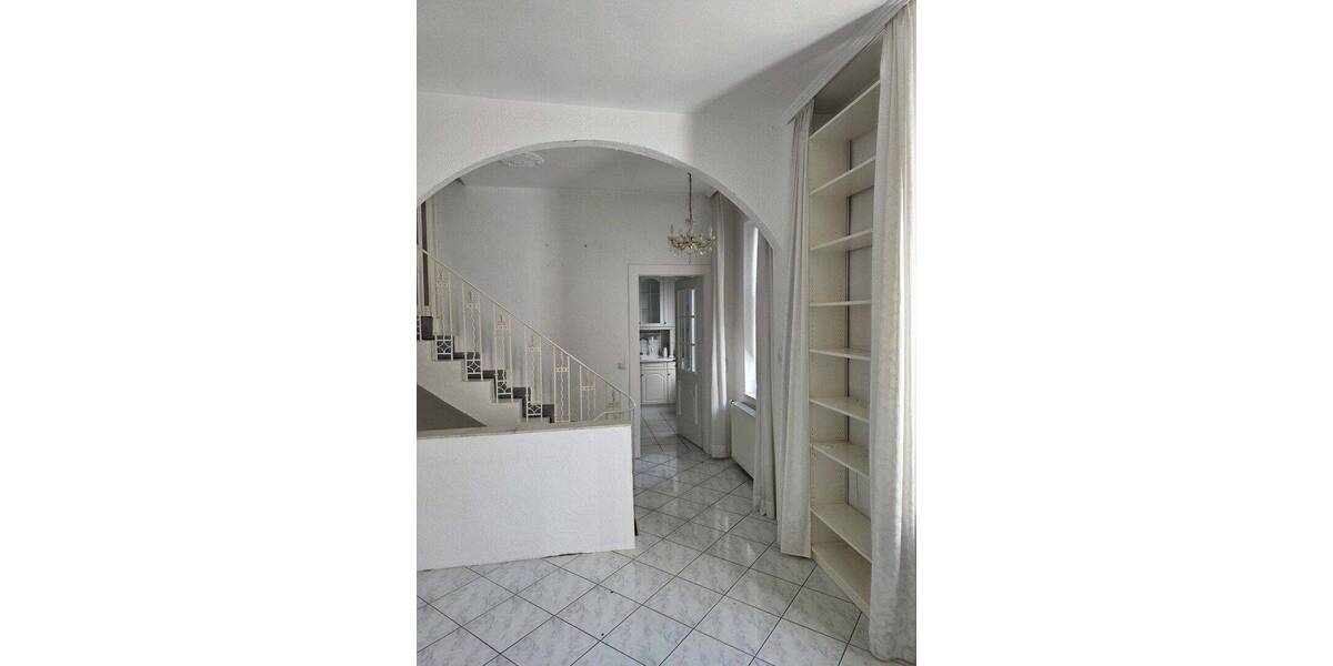 Mehrfamilienhaus, Wohnhaus Düsseldorf Friedrichstadt - 6 Zimmer, 140 m&sup2;, 3.500&euro; | Angebot:26825738