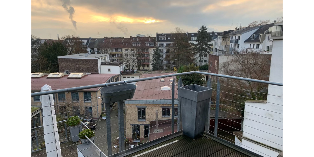 Loftartige Bürofläche in perfekter Lage D-Wehrhahn aufteilbar zimmer