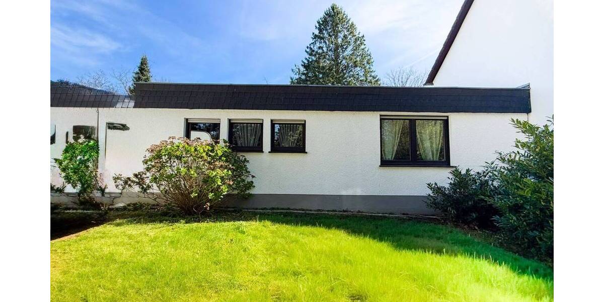 Bungalow Bergisch Gladbach Refrath - 3 Zimmer, 136 m&sup2;, 595.000&euro; | Angebot:26290453