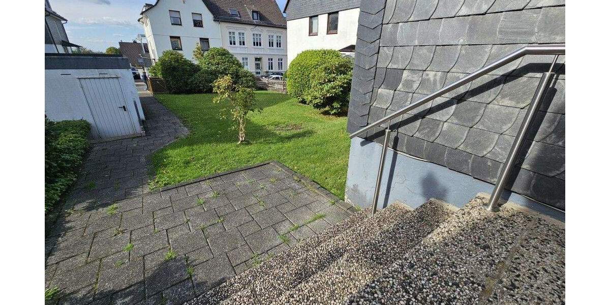 Geborgen wohnen im Schieferkleid – Ankommen und Zuhause sein - freistehendes Einfamilienhaus mit Garten und Garage 3 zimmer