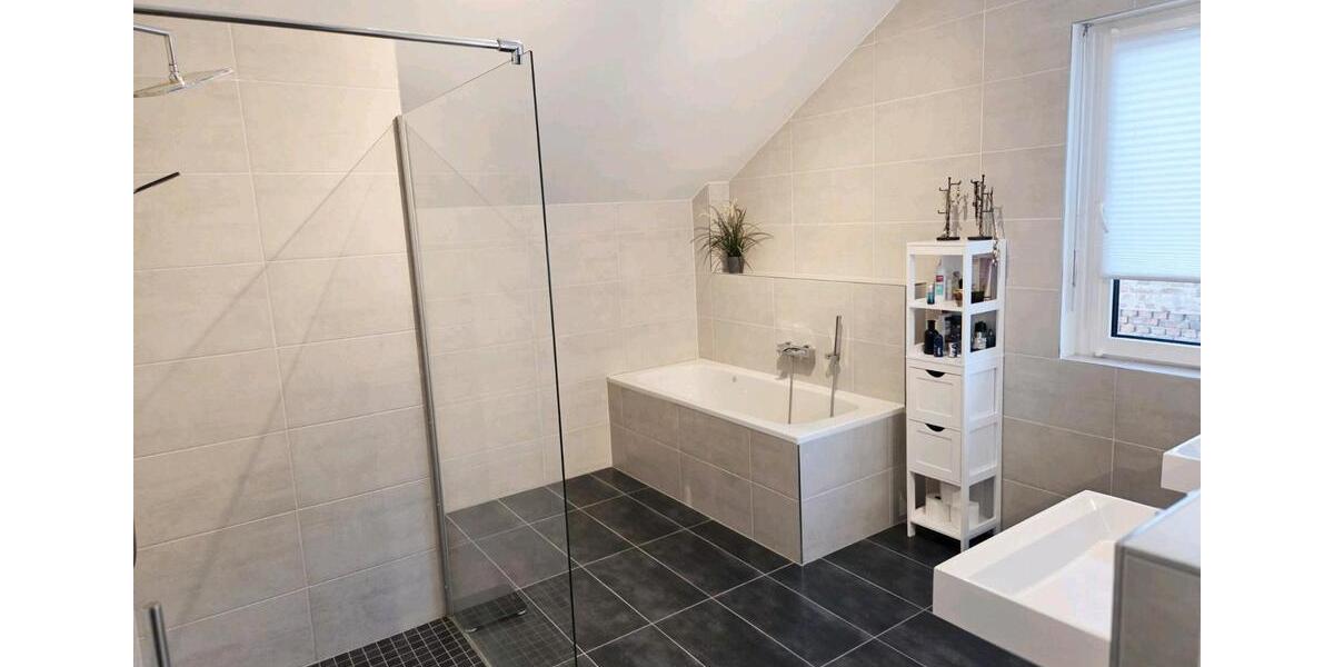 Einfamilienhaus Solingen Höhscheid - 5 Zimmer, 130 m&sup2;, 665.000&euro; | Angebot:25710041