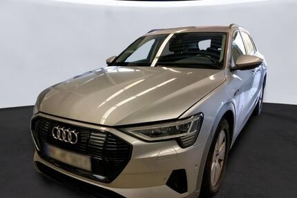 Audi e-tron 22.478 km 30.735 &euro; Hagen 58091