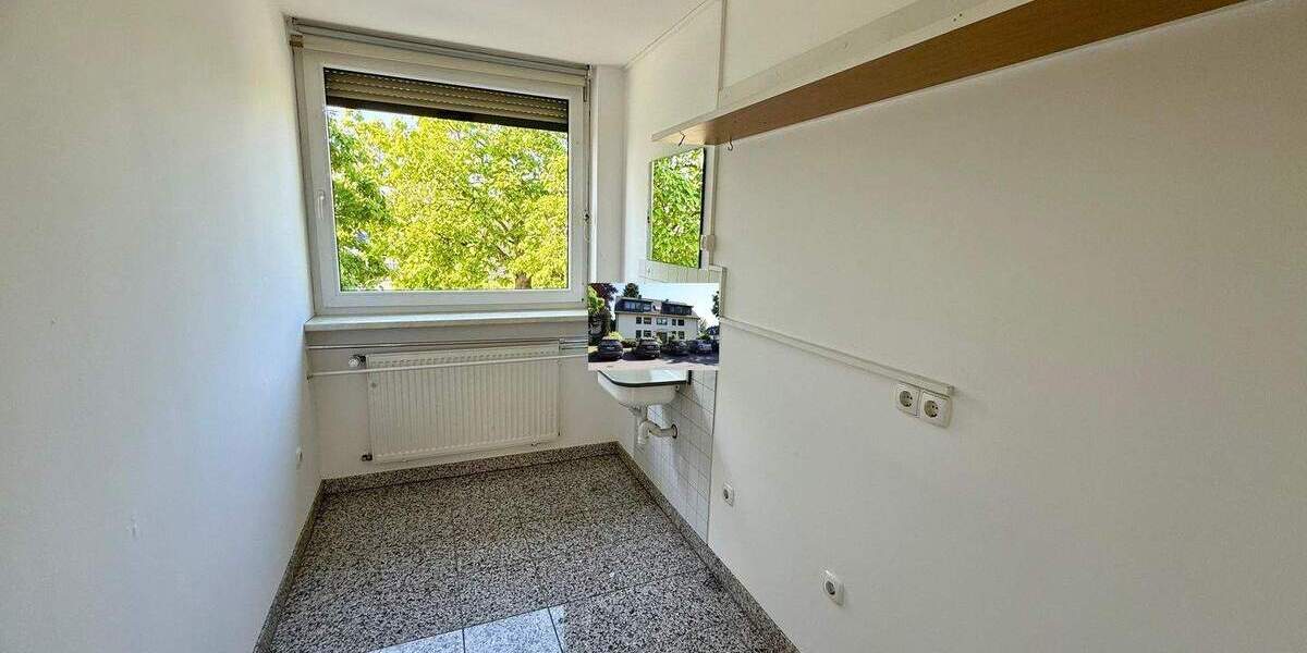 Mehrfamilienhaus, Wohnhaus Düsseldorf Urdenbach - 1 Zimmer, 360 m&sup2;, 1.190.000&euro; | Angebot:24036001