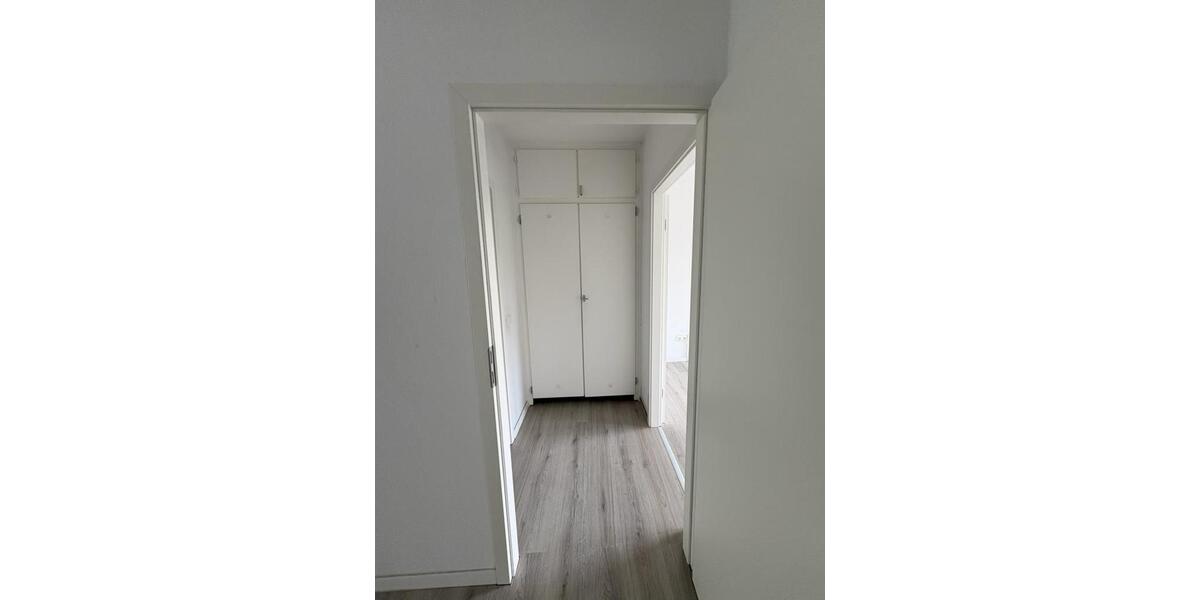 Etagenwohnung Ratingen Tiefenbroich - 2 Zimmer, 65 m&sup2;, 709&euro; | Angebot:26270299